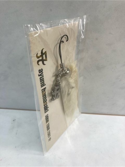 浜崎あゆみ■レア■しっぽストラップ■【在庫ラスト】【新品・未使用】【匿名発送】 04.0056 浜崎あゆみ しっぽストラップ 人気アイテム クリーム色