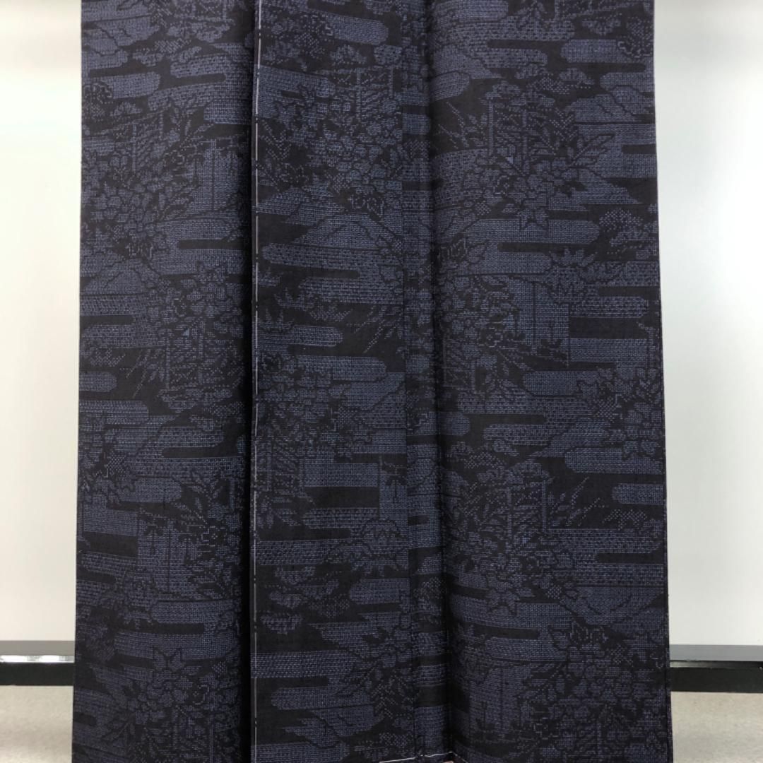 結城紬 100亀甲 エ霞に花柄模様 濃藍色 しつけ糸 K-4653 - メルカリ