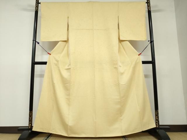 平和屋着物○上質な色無地 洋花地紋 卵色 正絹 逸品 DAAW5311ud - メルカリ