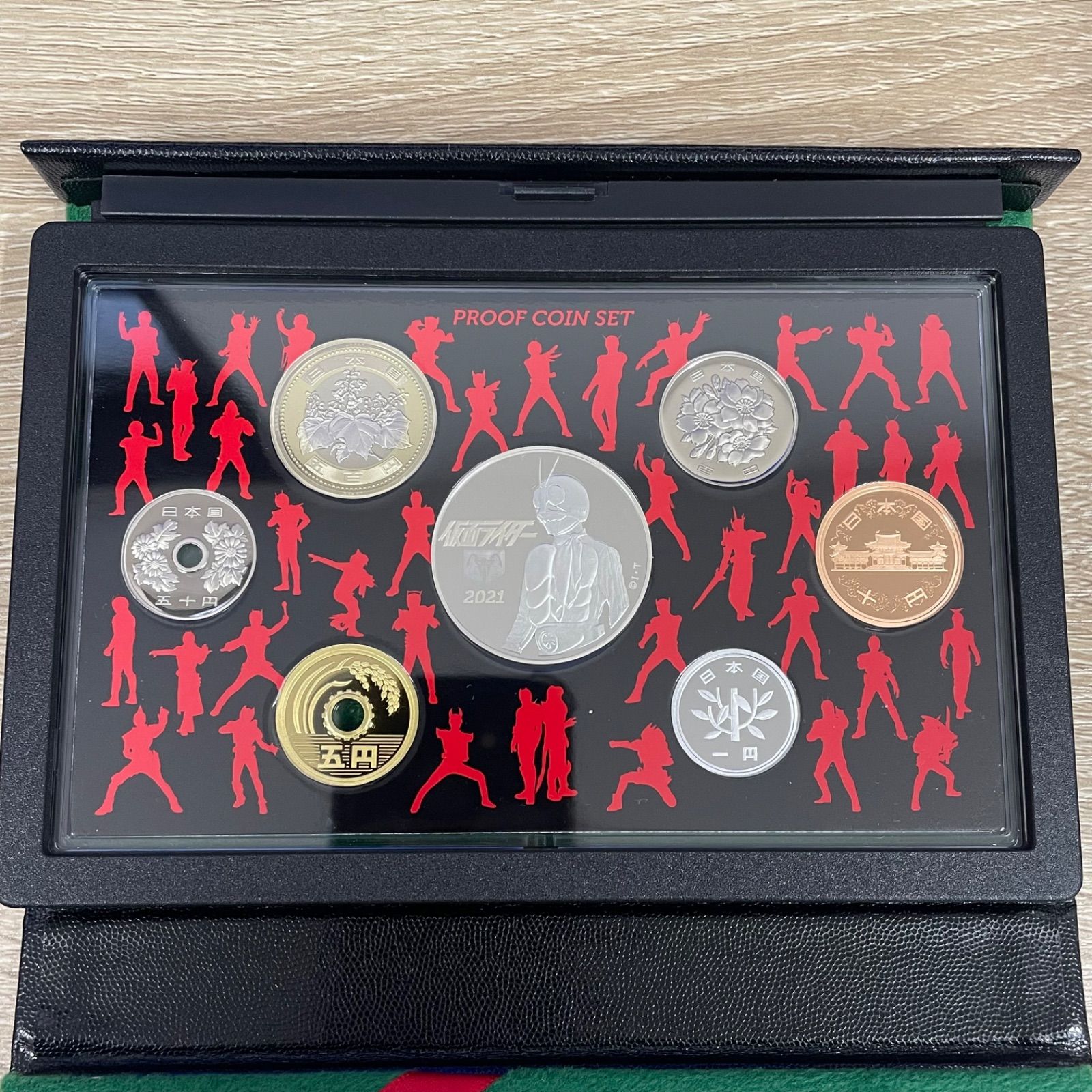 【極美品】仮面ライダー５０周年 2021プルーフ貨幣セット　銀貨あり 楽天市場】仮面ライダー 生誕50周年 2021 プルーフ貨幣セット