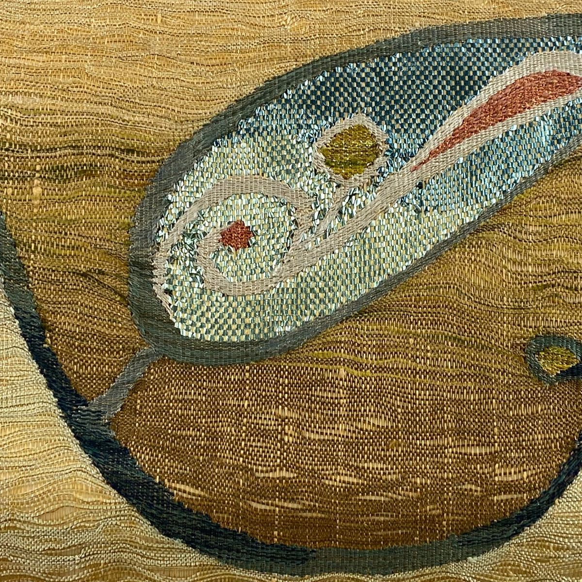 袋帯 秀品 葉柄 箔 金糸 薄茶色 お太鼓柄 正絹