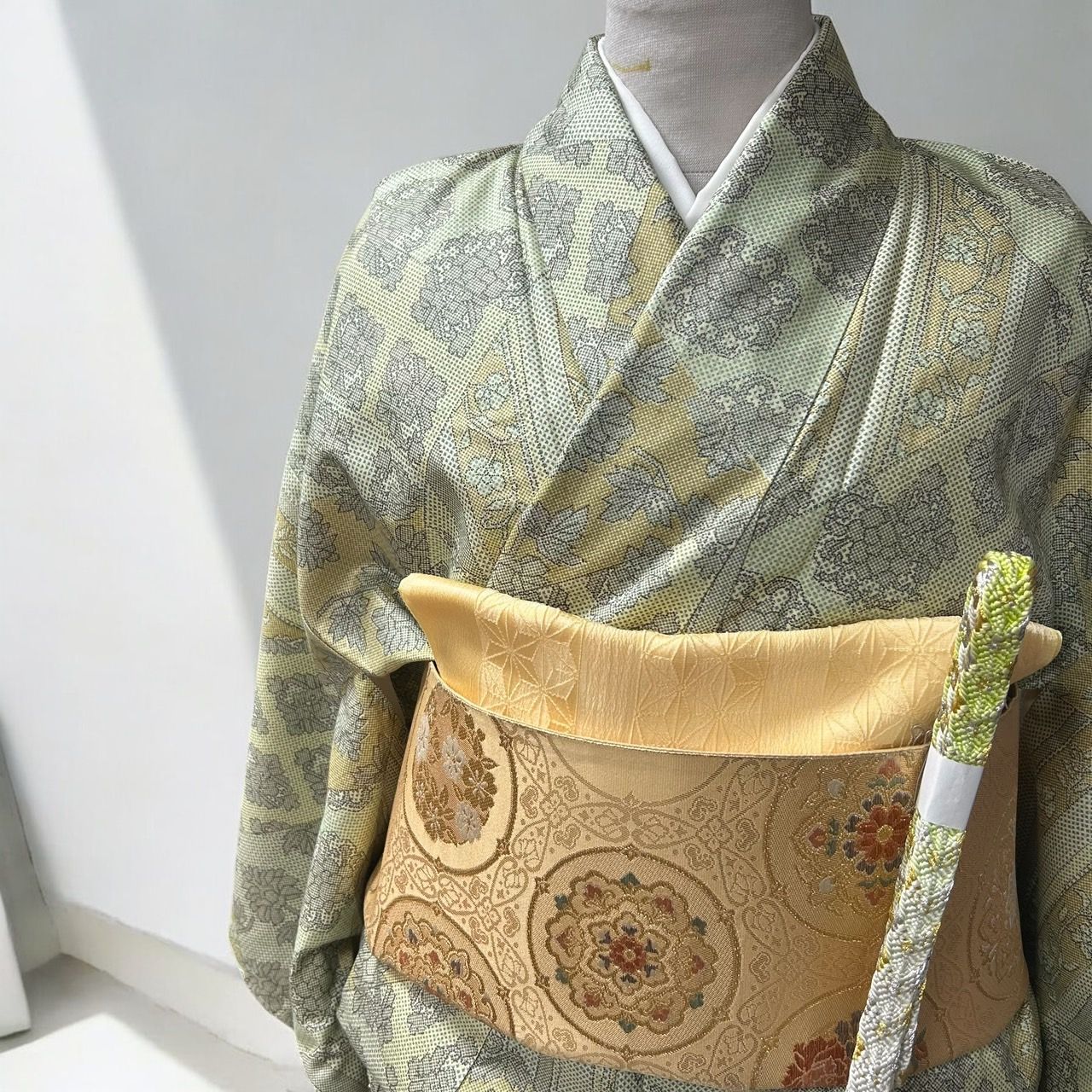 唯一無二】天然木の温もりを感じる、ブドウの木のはぎ合わせロー