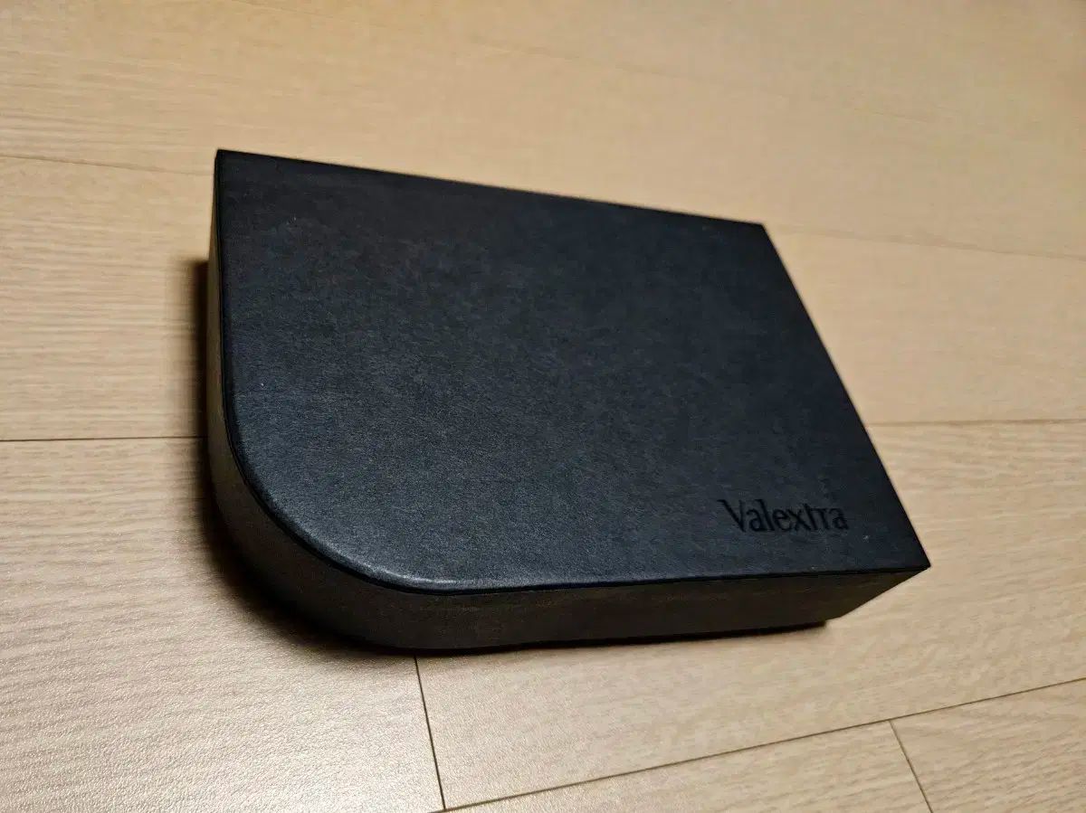 ダークネイビー