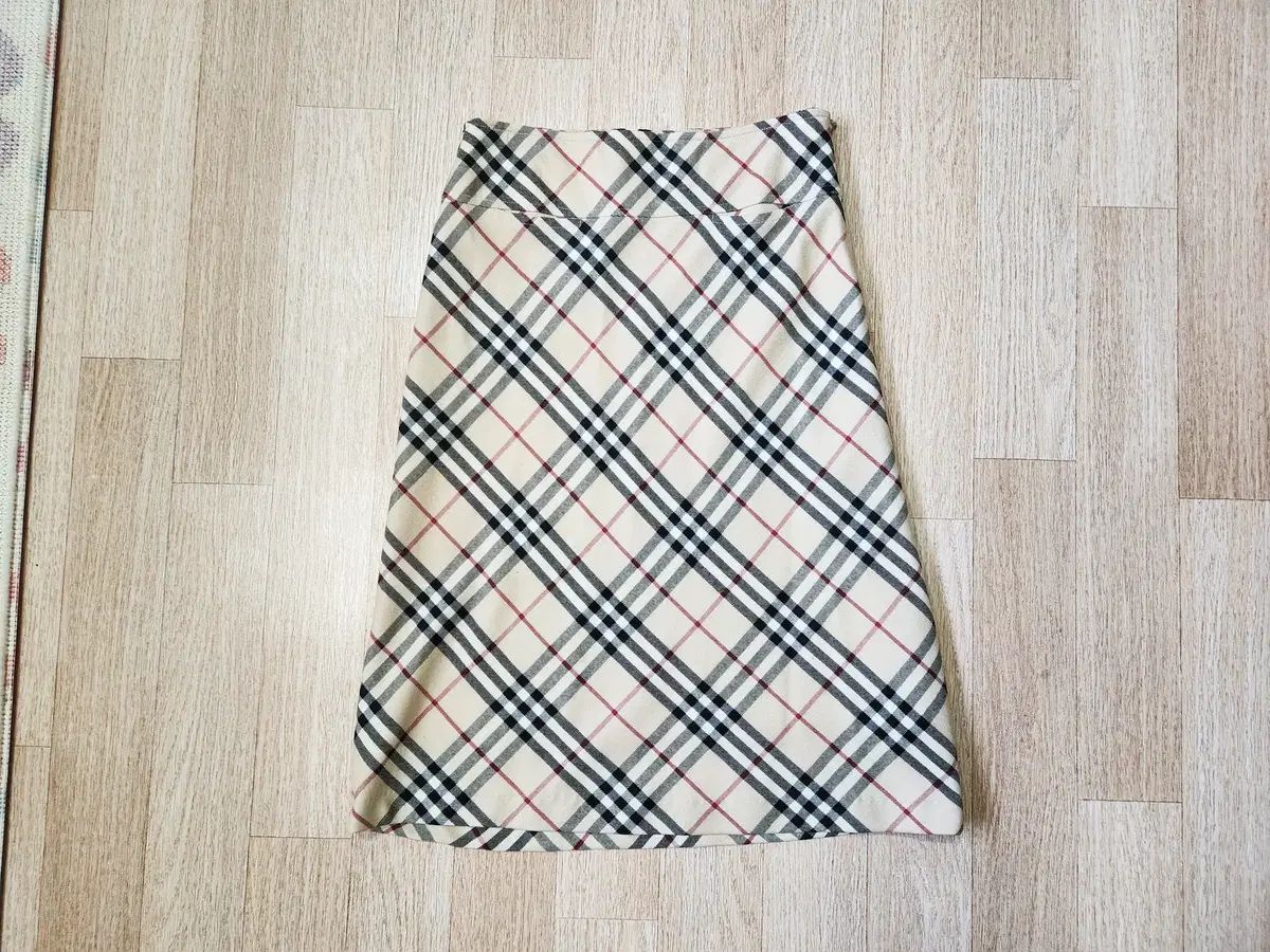BURBERRY バーバリー 26 サイズ スカート