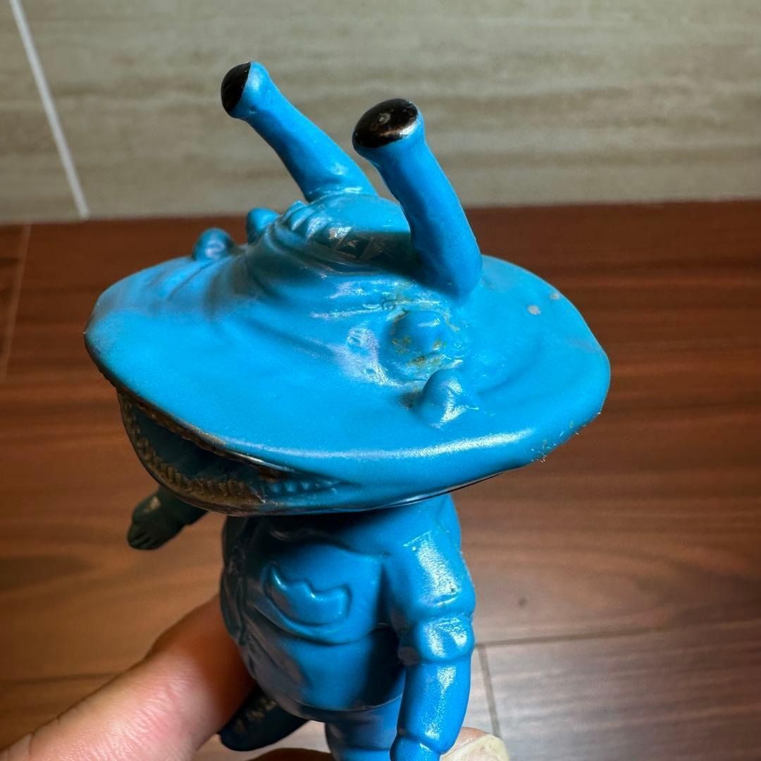 カネゴン ソフビ