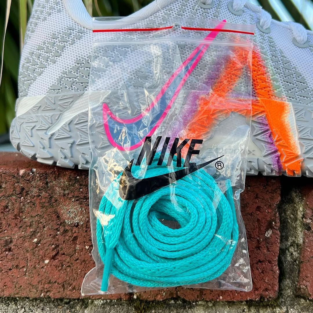 NIKE JA 3 GS 'LIGHT SHOW' ナイキ ジャ 3 ジャ モラント