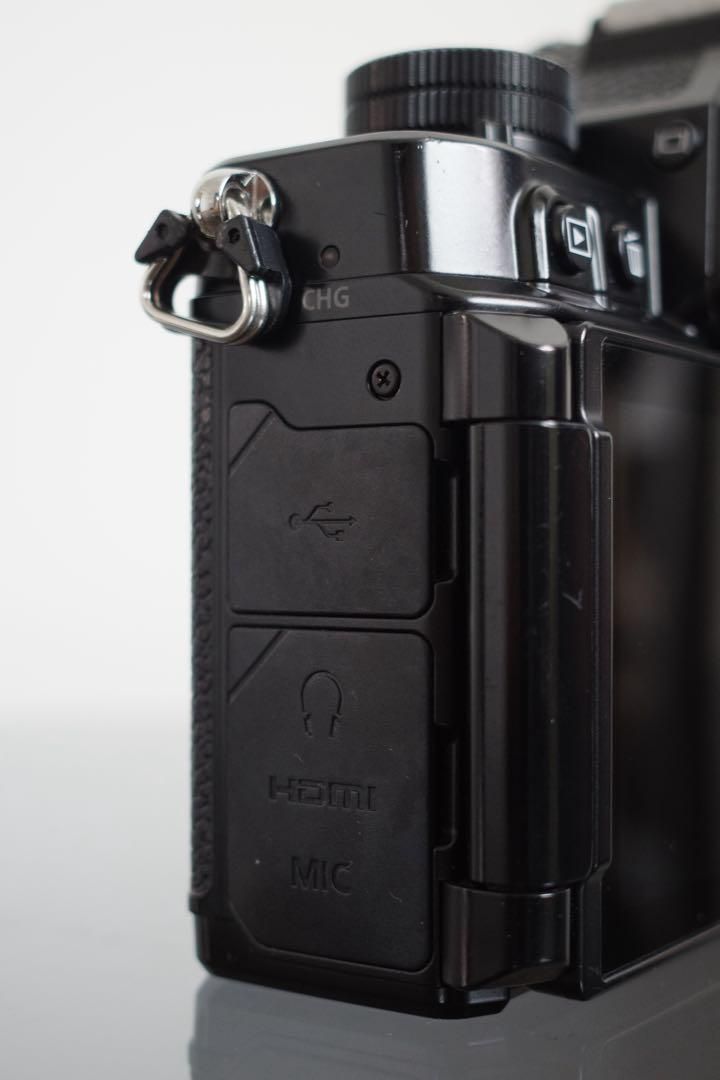 NikonZf ボディ 動作確認済み バッテリー・ストラップ付 外観小