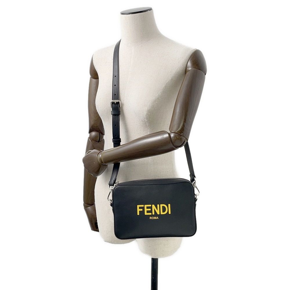 ★人気★FENDI(フェンディ)ブラックレザーショルダーバック フェンディ FENDI バッグ ショルダーバッグ 肩掛けバッグ 斜