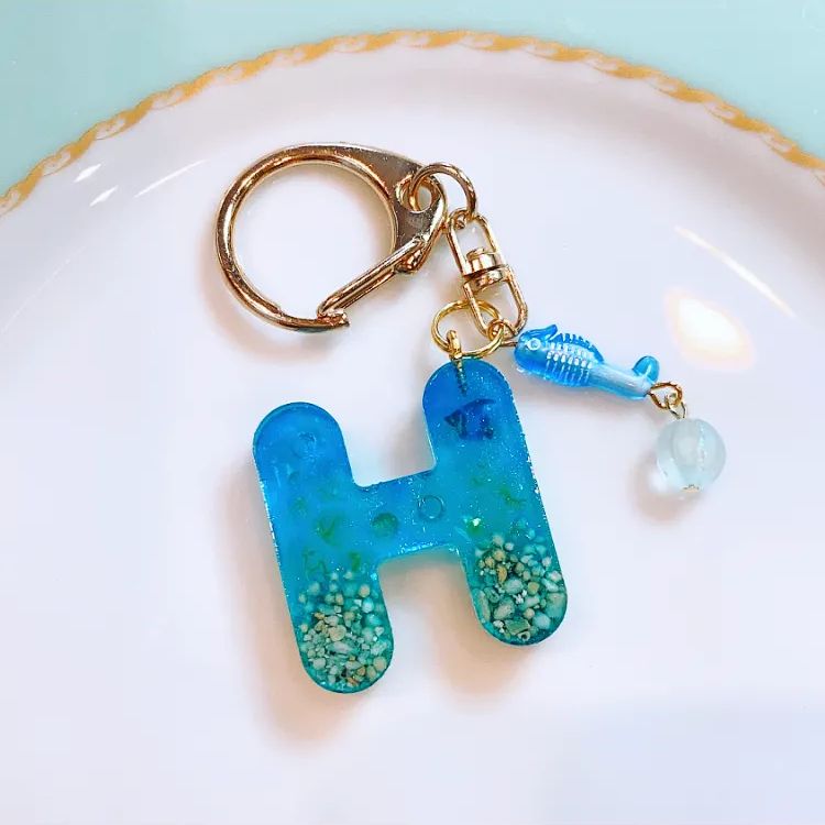 ぴょん(*^^*) 海のイニシャルキーホルダー ぴょん(*^^*)様専用 海のイニシャルキーホルダー