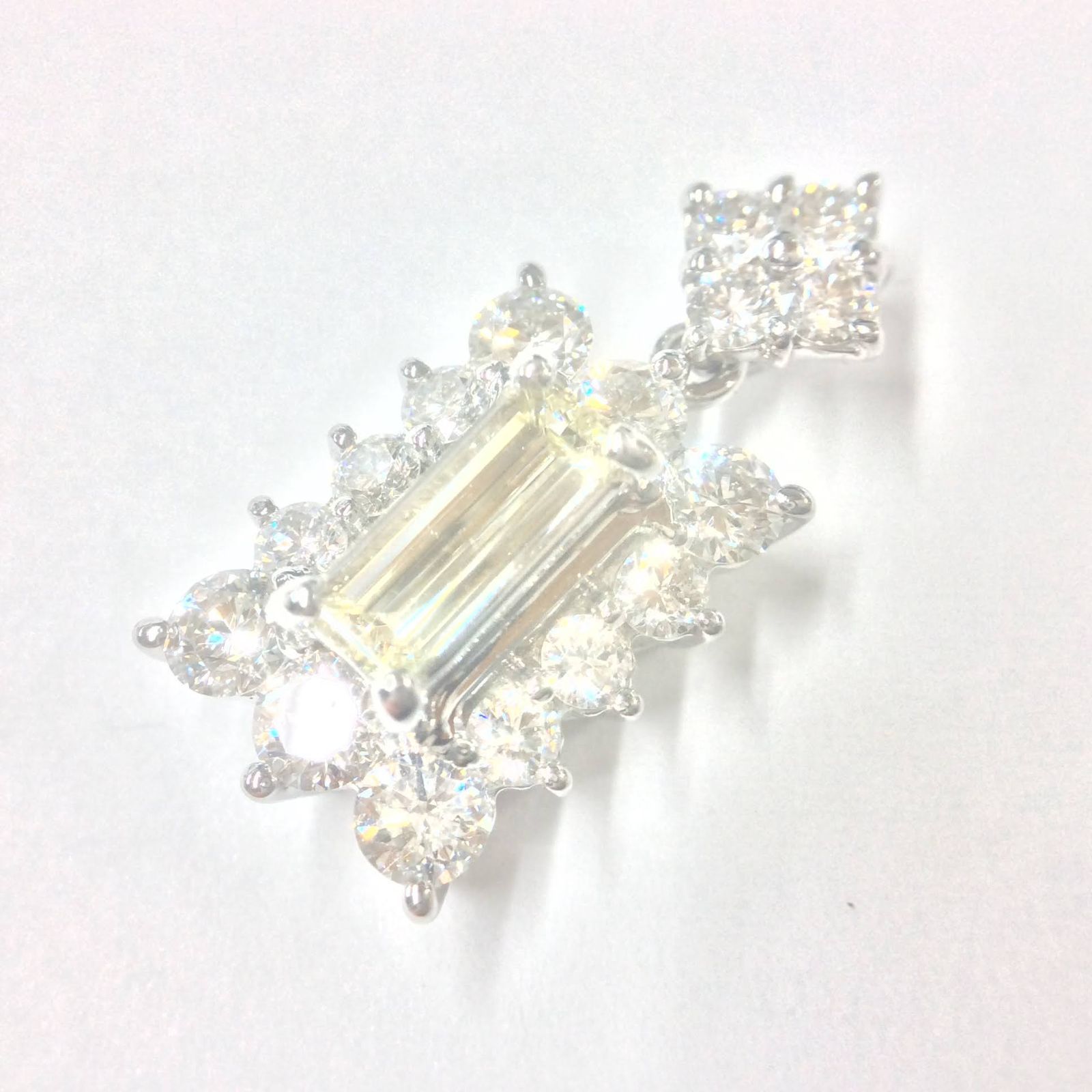 ダイヤモンドペンダントトップ 重量3.38g Pt900 D1.00ct 0.512ct 