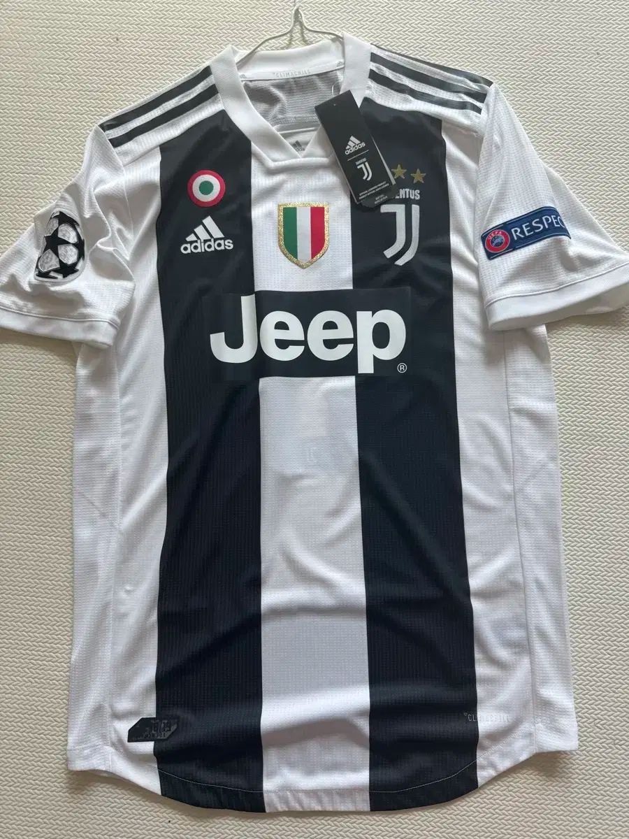 海外M 18-19 ユヴェントス HOME アセンティック キーチェリーニ チャンピオンズリーグ ジャージ
