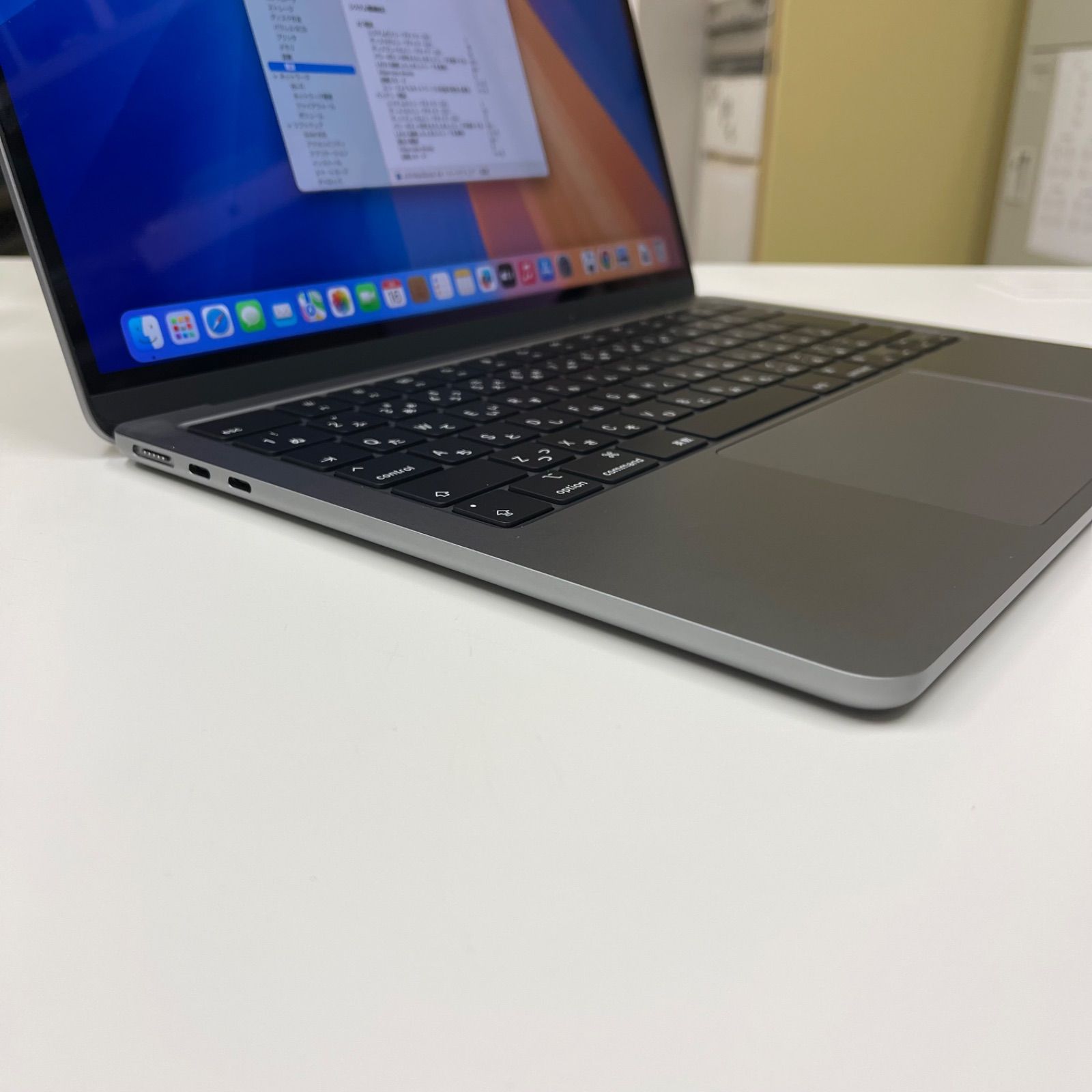 新品同様 MacBook Air 13.6インチ M3 スペースグレー 2024モデル 送料