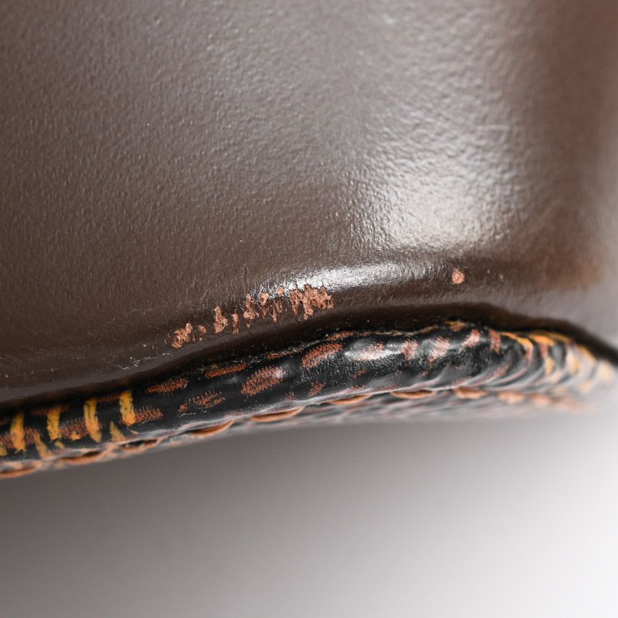 VUITTON