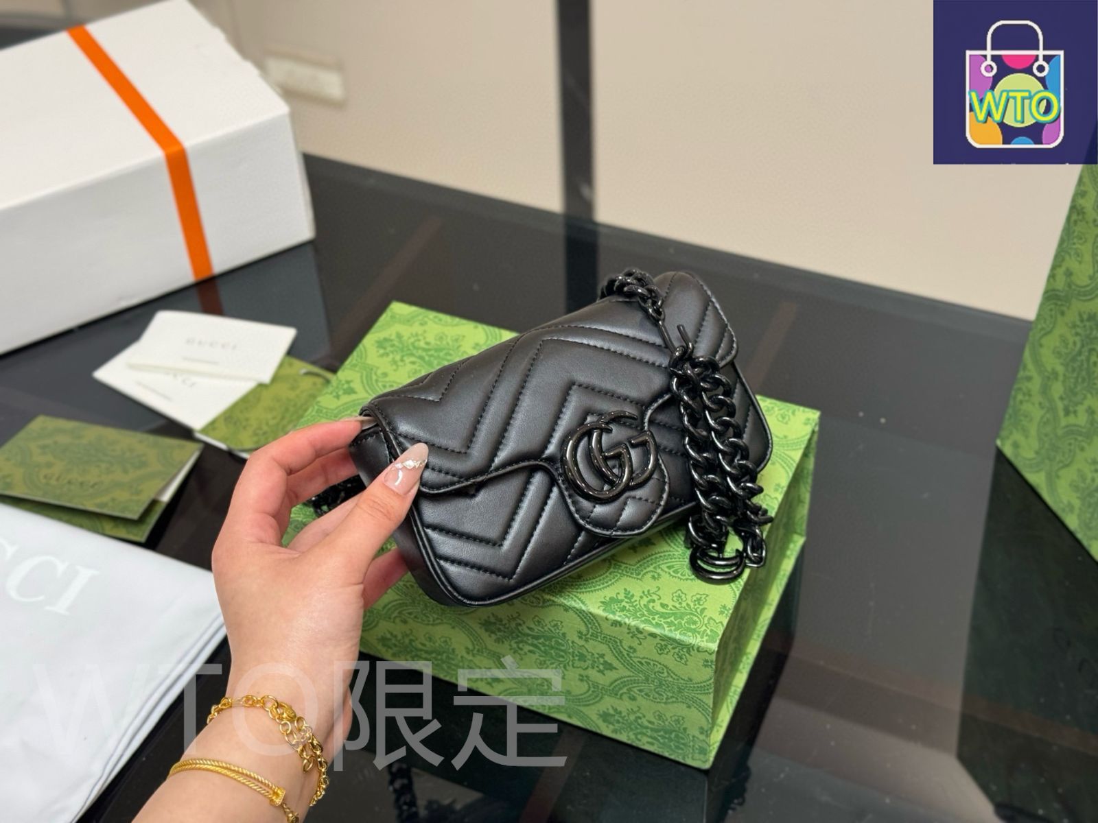 今日特価】Gucci グッチ GG マーモント シリーズ 羊革のマカロン