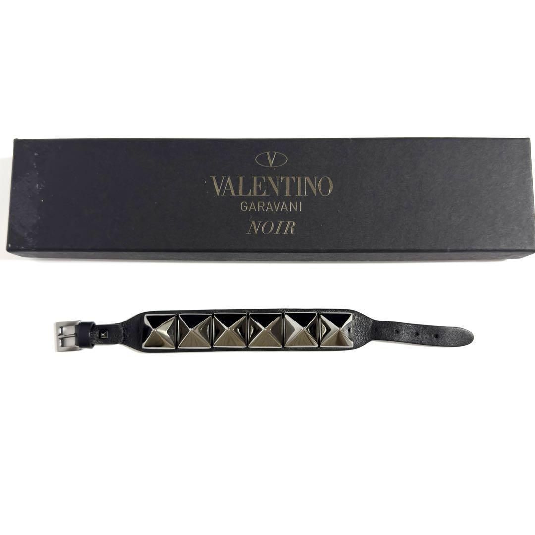 ヴァレンティノ ロックスタッズブレスレット シングルタイプ黒