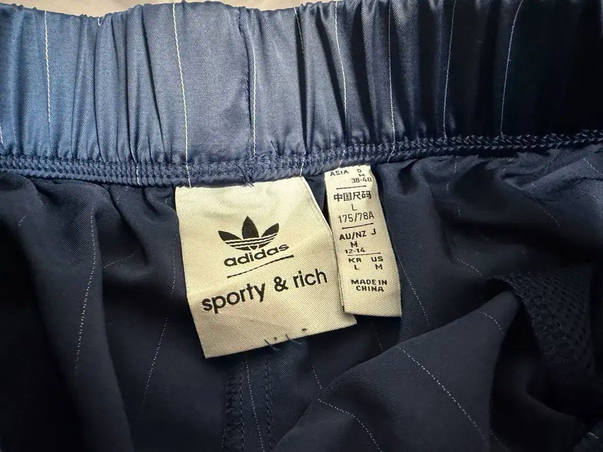 adidas アディダス Sporty ＆ rich 半ズボン