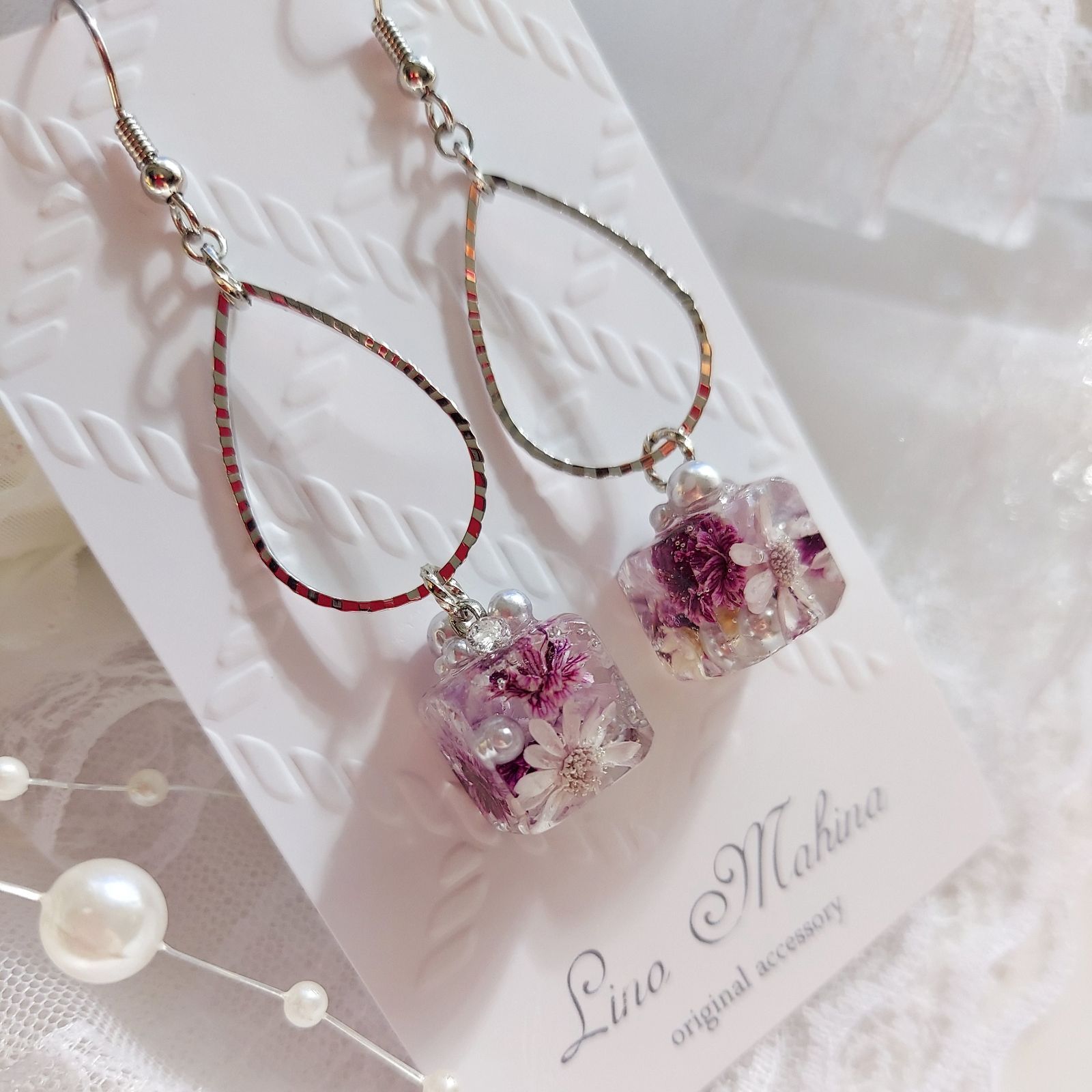 水中花 jewelryboxPurple 優雅なお花の宝石箱 イヤリング/ピアス - メルカリShops