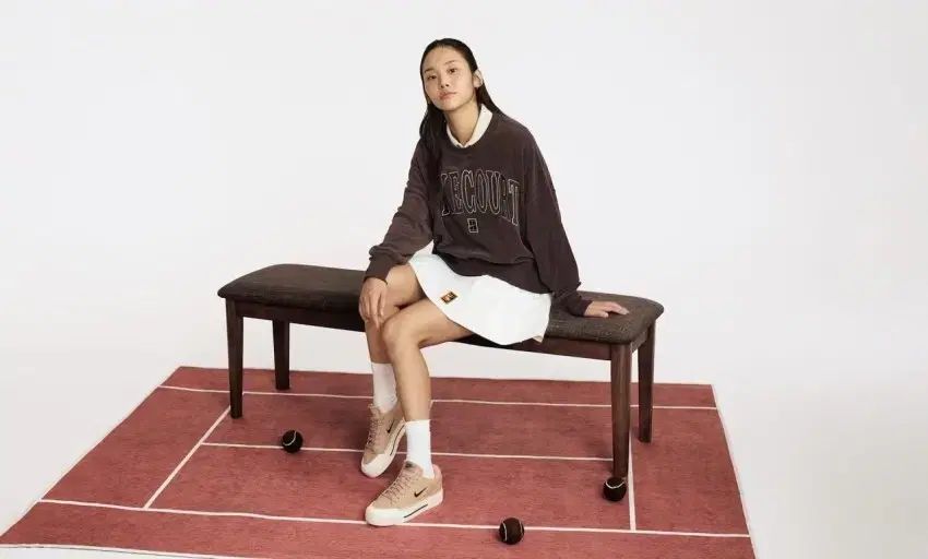 【雷市場（ポンジャン）商品韓国直送】 NIKE(ナイキ) テニス コート ヘリテージ ウーマン スウェット シャツ ブラウン