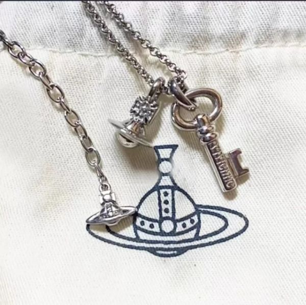 希少【箱・収納袋付き】 ヴィヴィアン キー シルバー925 ネックレス 鍵 アクセサリー