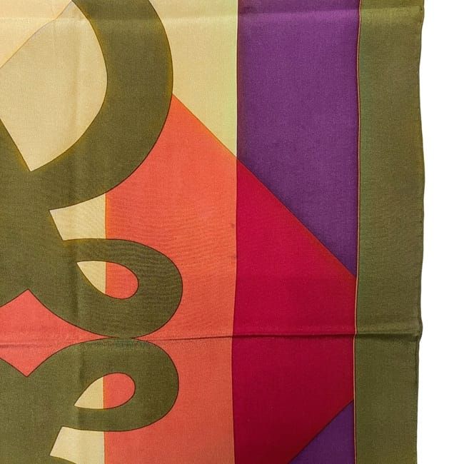 ロエベ スカーフ オレンジ カーキ ベージュ アナグラム クリーニング  