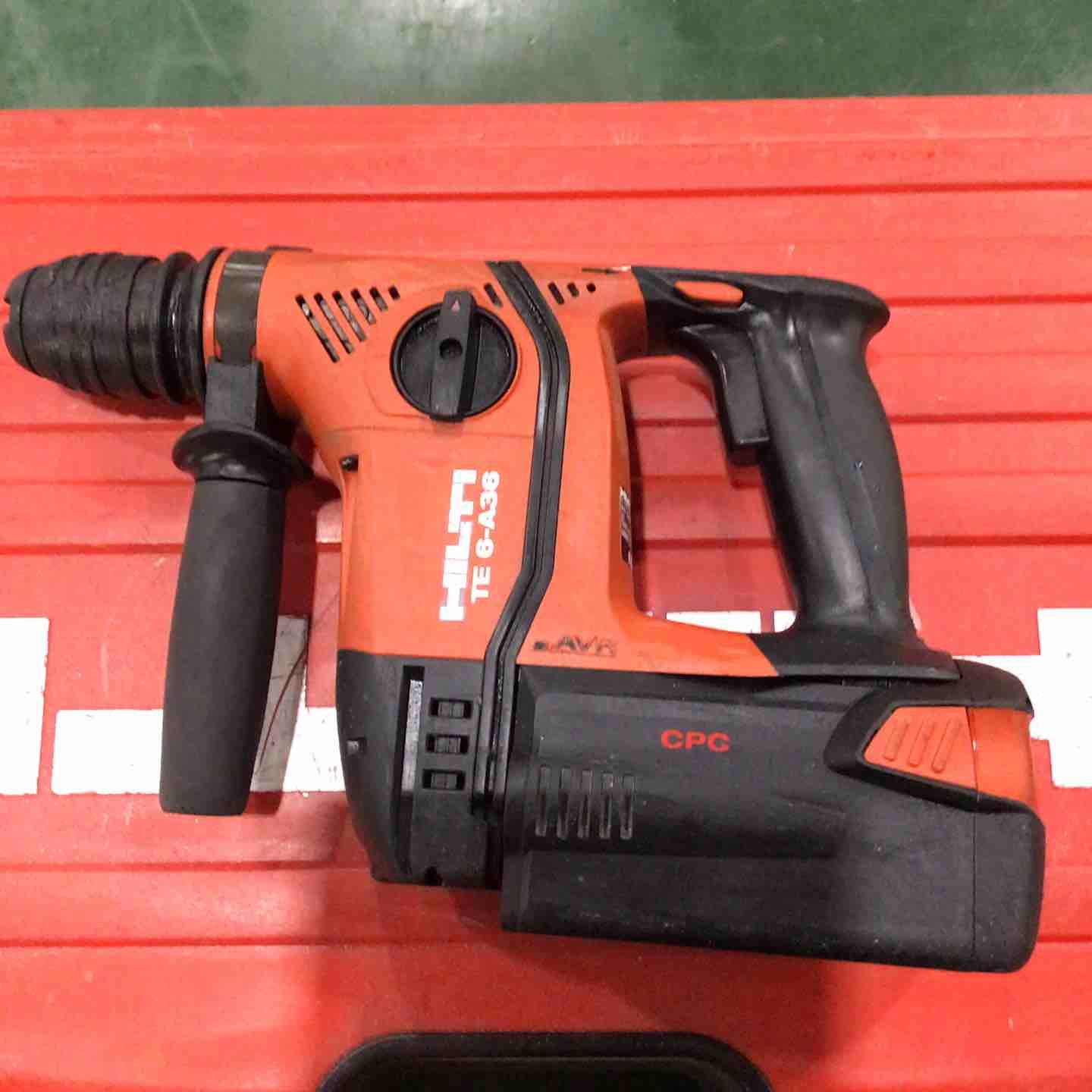 HILTI