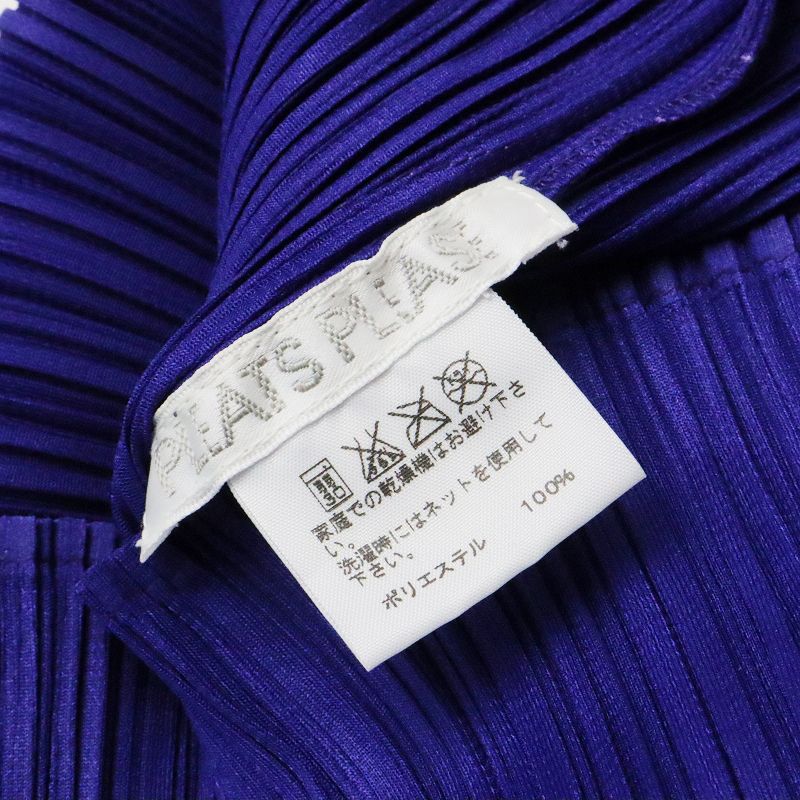 UネックTシャツ 3