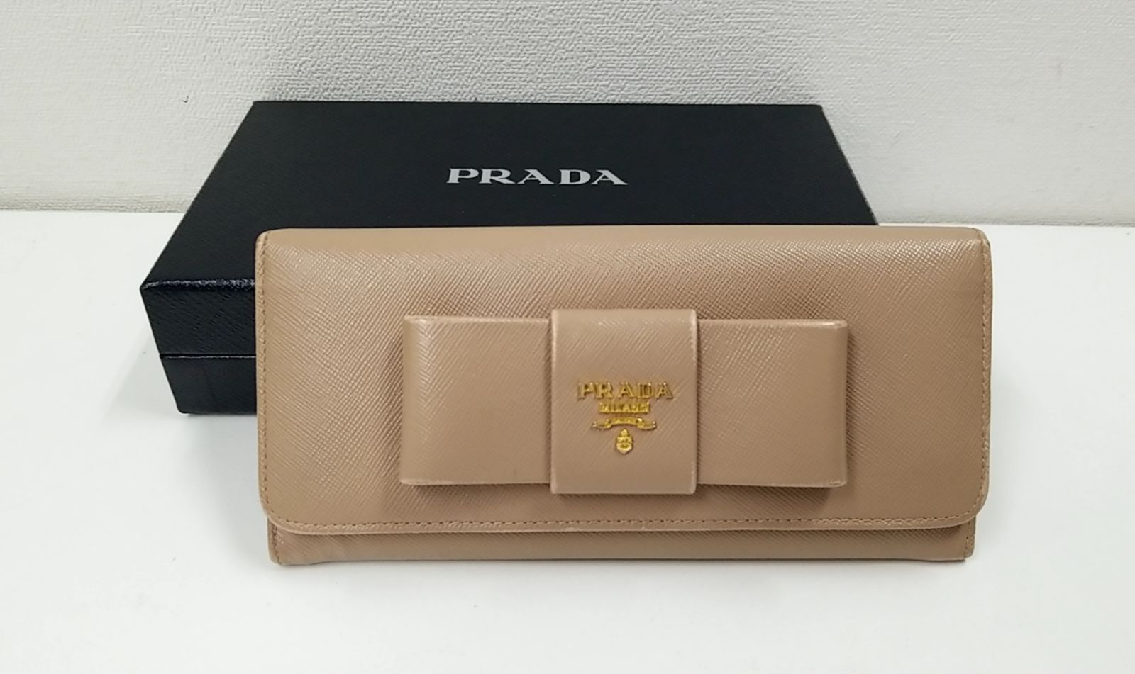 PRADA SAFFIANO 財布 リボン 箱付き ギャランティ有ります。長財布