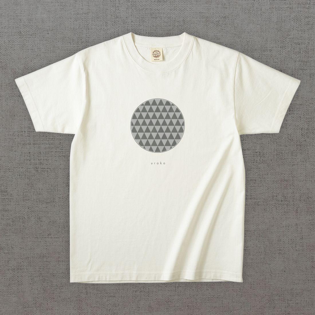 和柄Tシャツ　鱗 -墨・円-