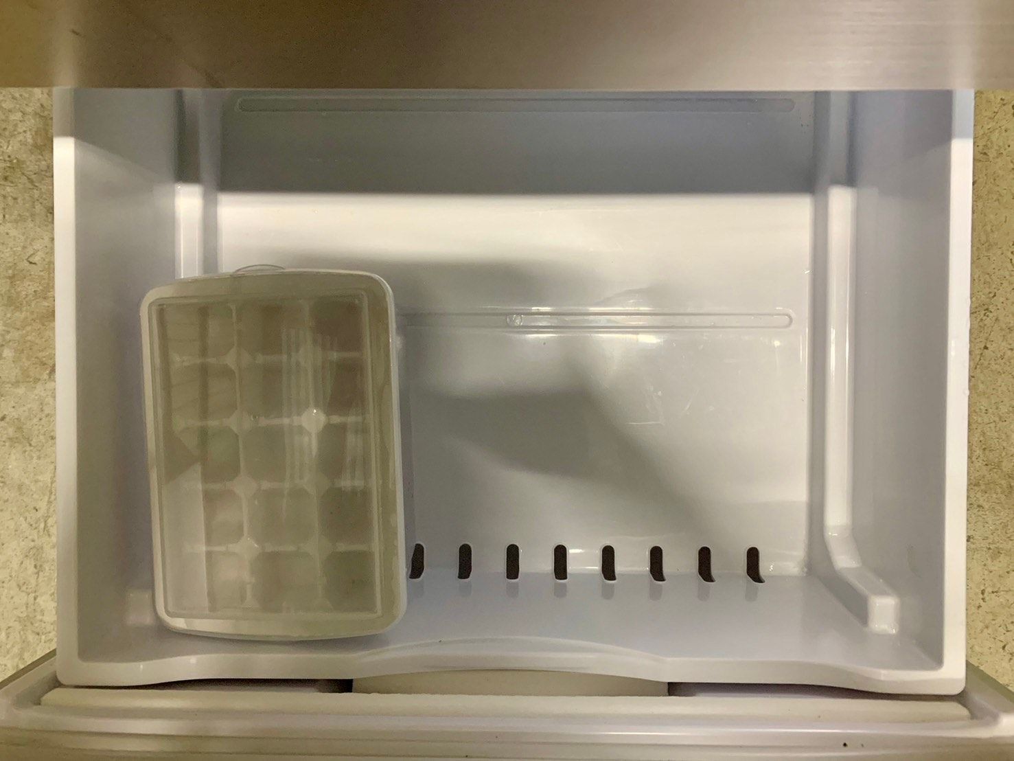 大阪送料無料☆3か月保障付☆冷蔵庫☆2023☆日立☆3ドア☆R-27SV☆R-996