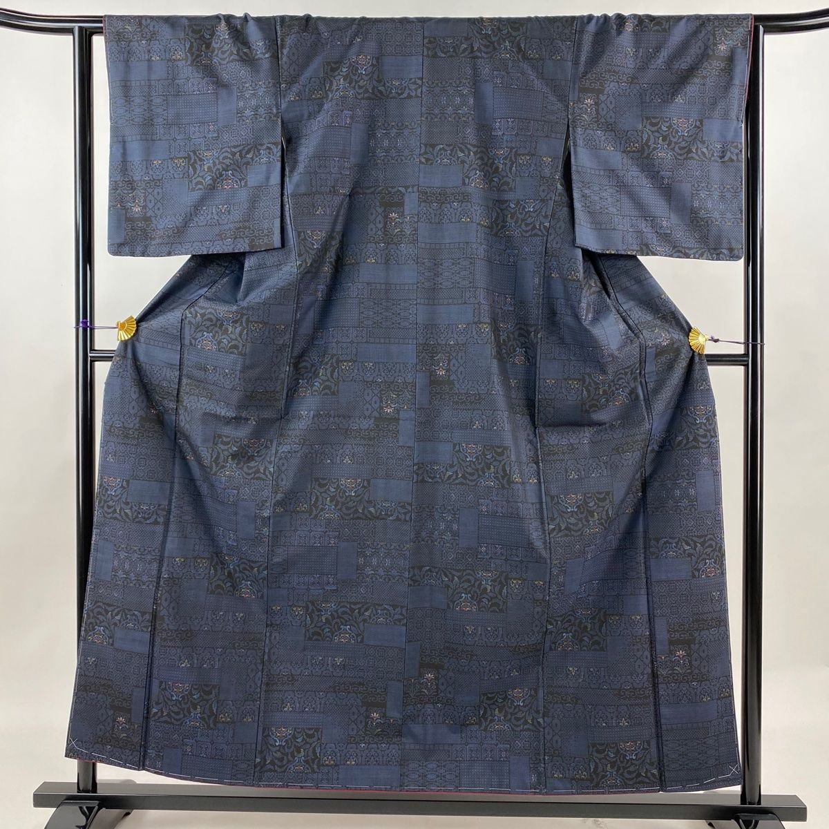 小紋 身丈152.5cm 裄丈63cm S 袷 大島紬地 証紙 縦縞 幾何学模様 藍色  