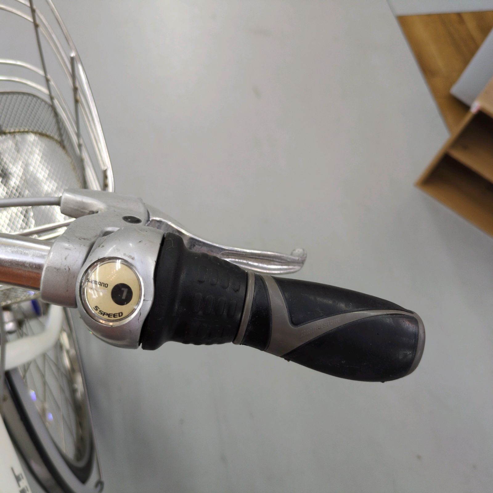 J288  サビキズ使用感有り★軽快自転車★BRIDGESTONE★アルベルト★内装5段★LEDオート★26インチ もぐ様専用J288 サビキズ使用感有り☆軽快自転車☆BRIDGESTONE