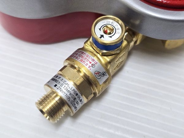 未使用品】 千代田精機 スタウト アセチレン圧力調整器 逆火防止器(SA