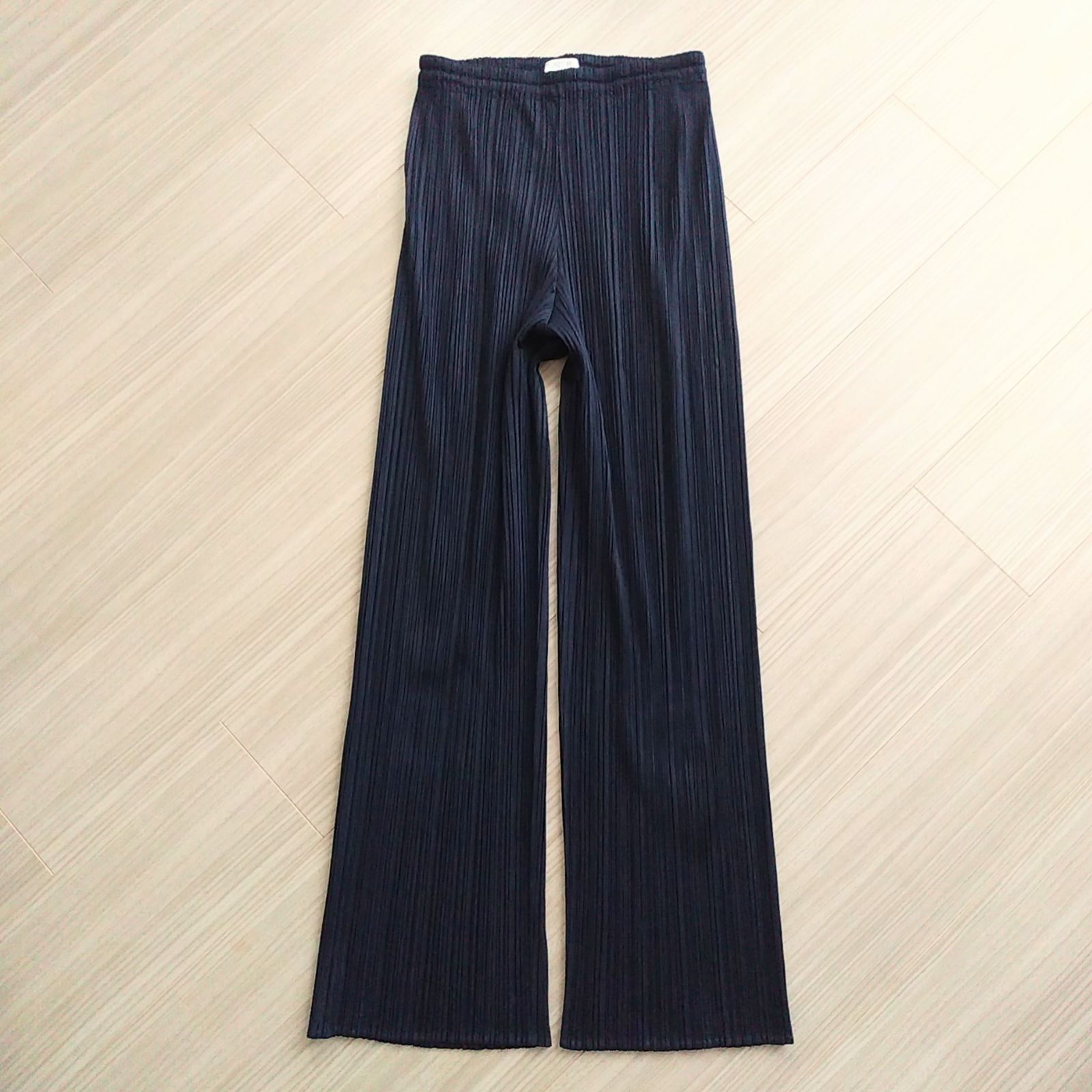 イッセイミヤケ／PLEATS PLEASE ワイドパンツ イージーパンツ