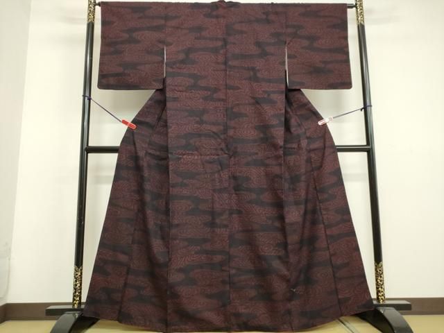 平和屋着物●本場結城紬　重要無形文化財　100亀甲　霞取り立波文　正絹　逸品　DAAU0858tw 平和屋着物○本場結城紬 重要無形文化財 100亀甲 霞取り立波文 正絹