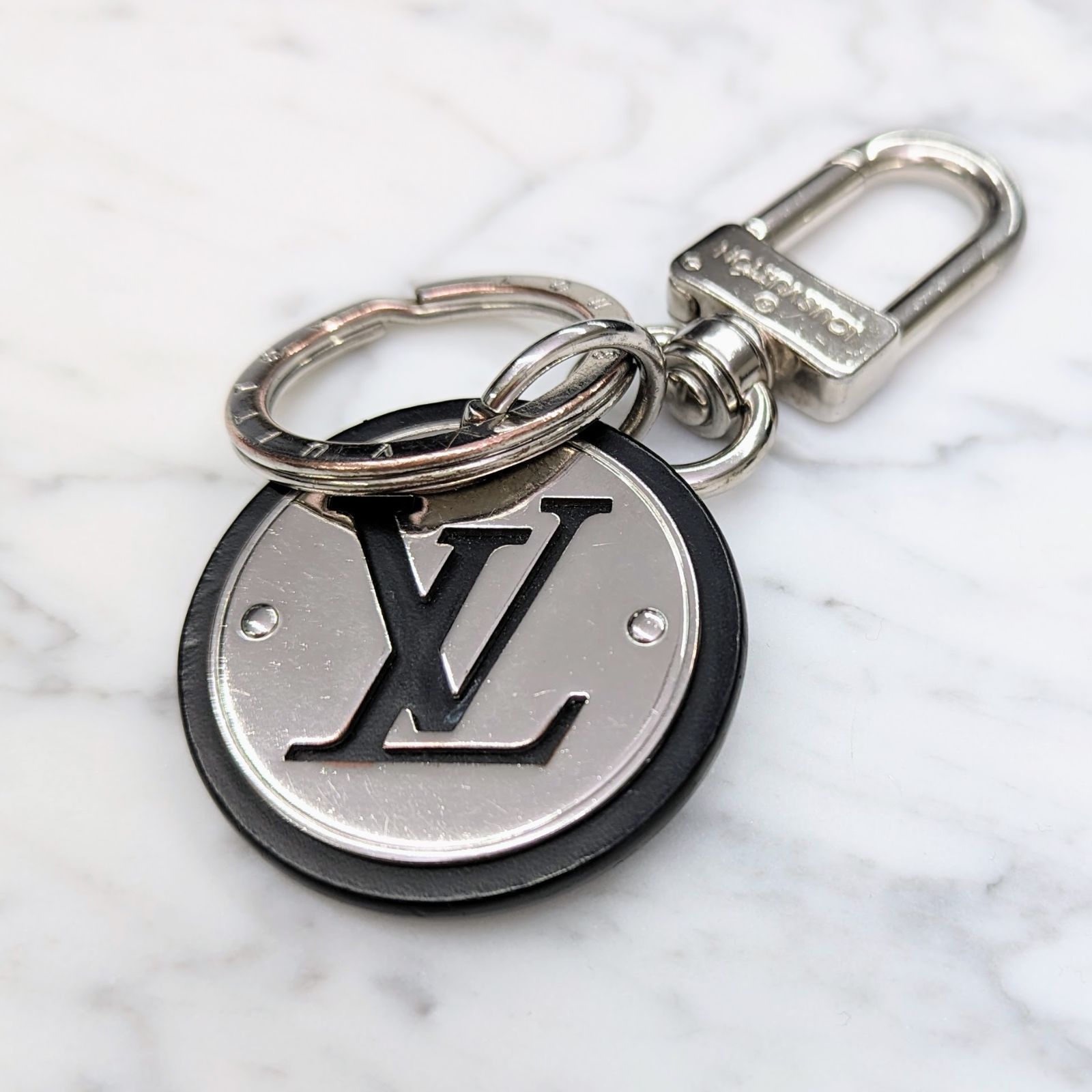 LOUIS VUITTON M67224 キーホルダーダミエグラフィット-