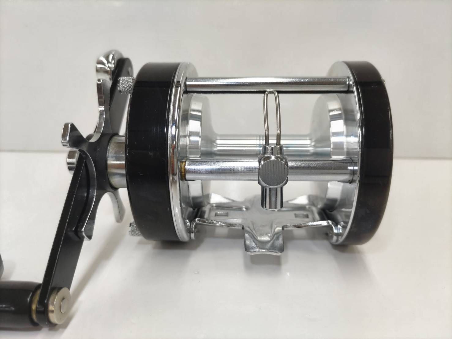 美品・機関良好】ABU Garcia アンバサダー 7000CL ビッグゲーム