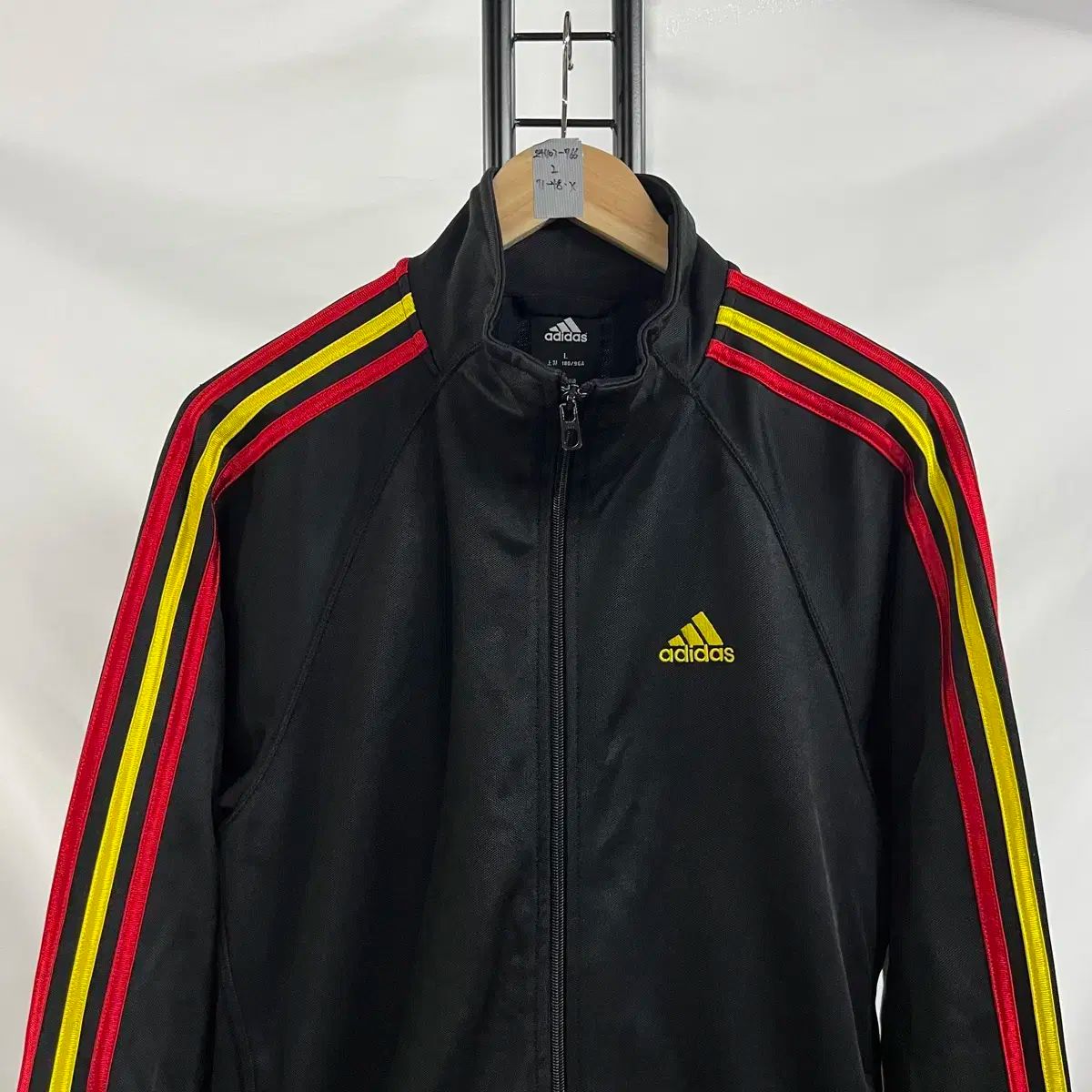 アディダス メンズ 長袖 ジャージトラックジャケット AEROREADY セレーノカット スリーストライプス IZA36 H28903 H28910  GT8803 adidas 2310_aw｜公式通販 アルペングループ オンラインストア