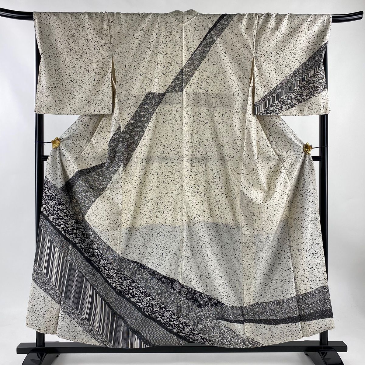 訪問着 身丈157.5cm 裄丈70cm L 袷 紬地 花唐草 縞 クリーム 正絹 秀品