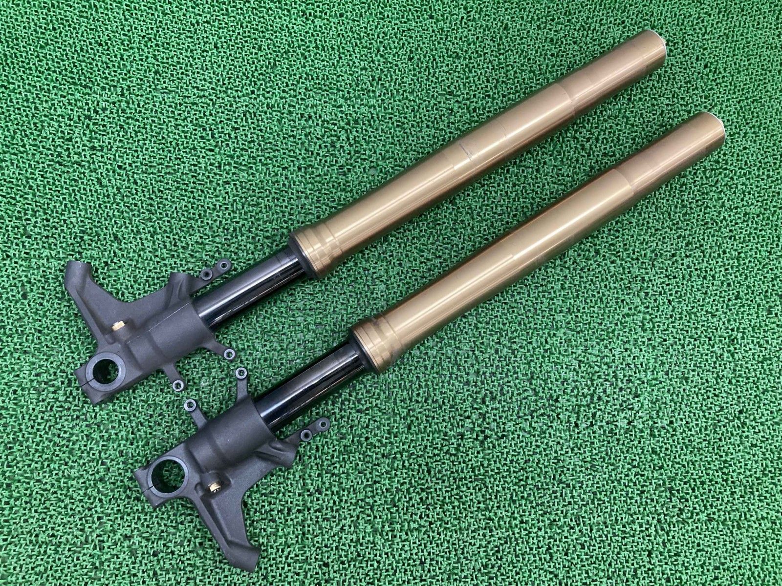 GSX1300Rハヤブサ フロントフォーク 左右 XC111 スズキ 純正 バイク 部品 GX72A 43φ 08-17年 隼 HAYABUSA 車検 Genuine bO