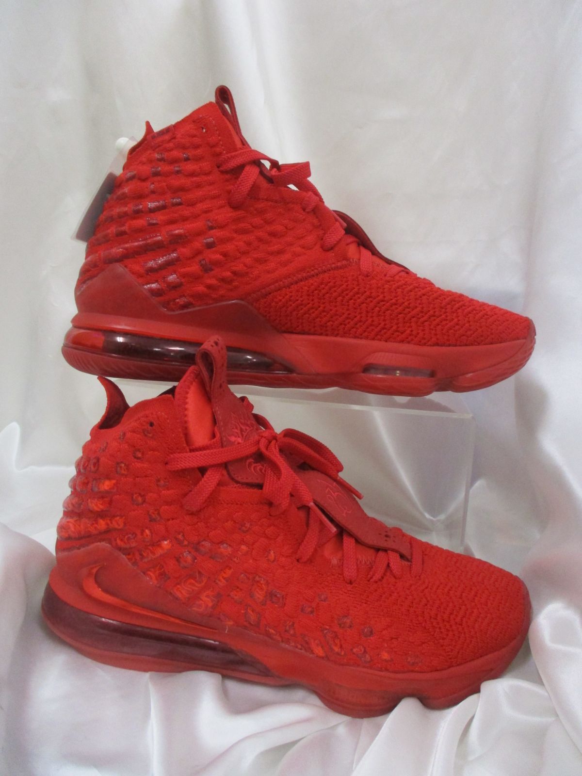 三沢併売】NIKE BQ3177-600 NIKE LEBRON XVII 17 バッシュ スポーツ 