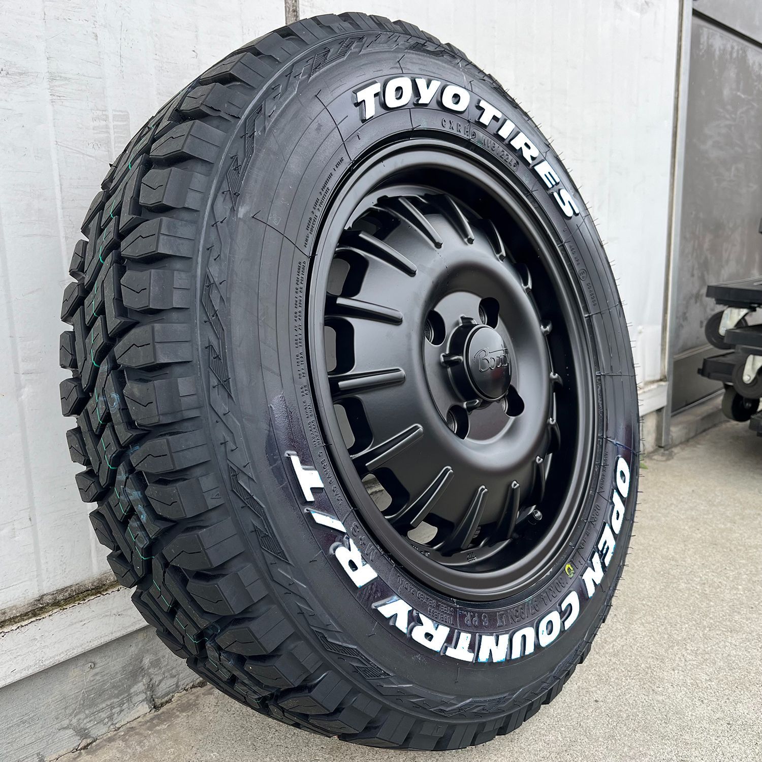 新品タイヤ4本セット】プロボックス サクシード タイヤホイール TOYO トーヨータイヤ オープンカントリー RT 165/80R14 ホワイトレター  14インチ NOEL ノエル 4本セット - メルカリ