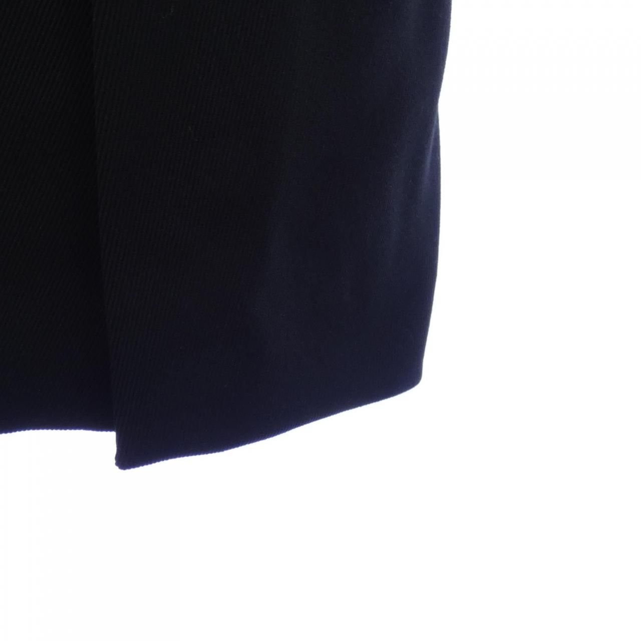 オーラリー AURALEE