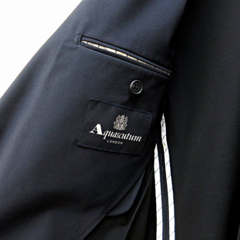 美品 Aquascutum アンコン テーラードジャケット シェルボタン M 楽天市場】◇Aquascutum アクアスキュータム◇春夏モデル 定価