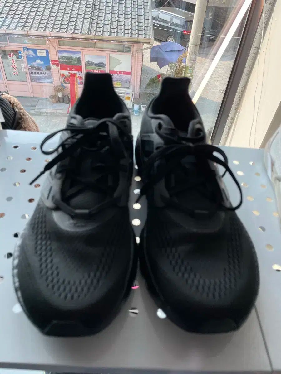 adidas(アディダス) ピュアブースト 265