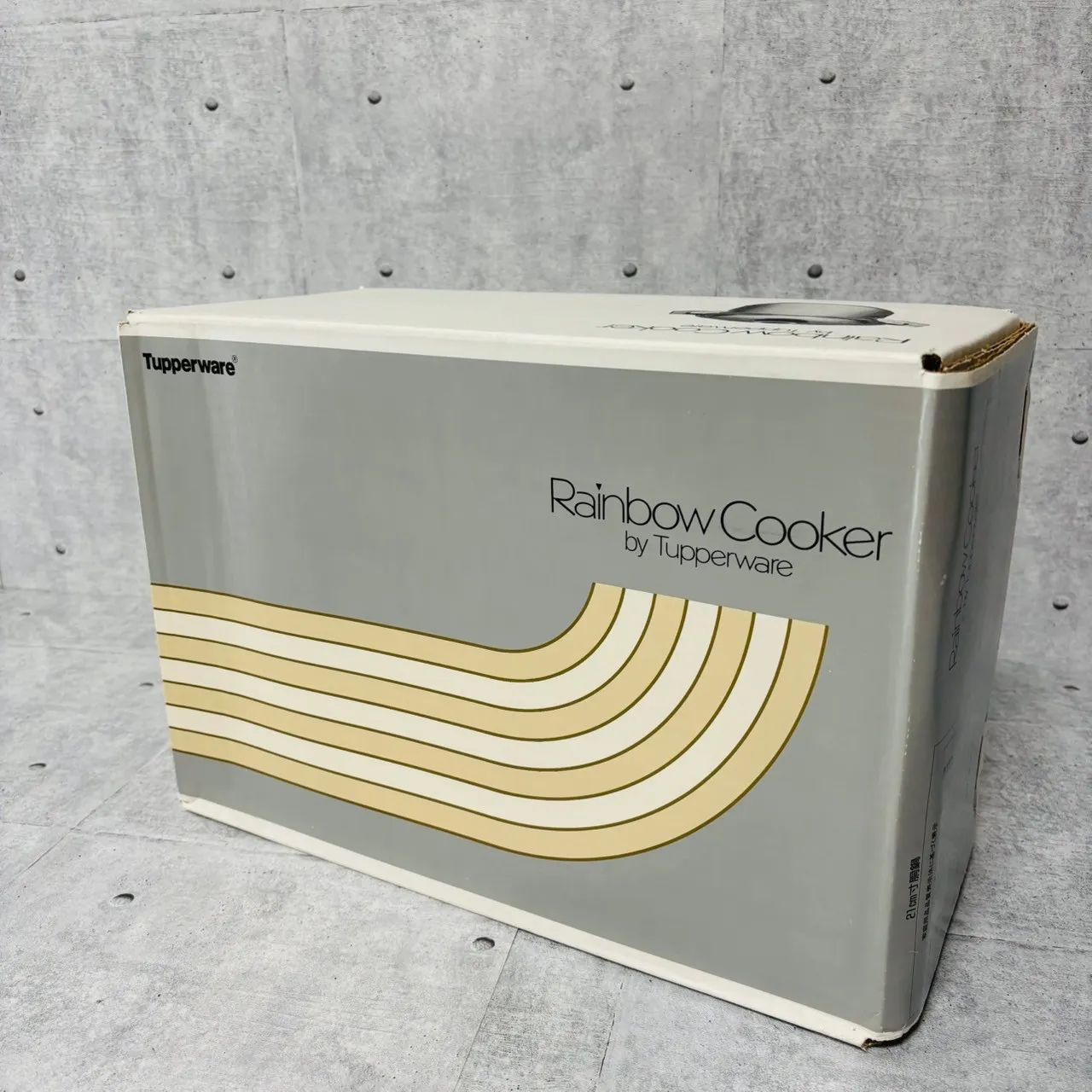 中古美品タッパーウェア 21㎝浅鍋 （両手鍋）IH対応 中古美品タッパーウェア 21㎝浅鍋 （両手鍋）IH対応 - メルカリ