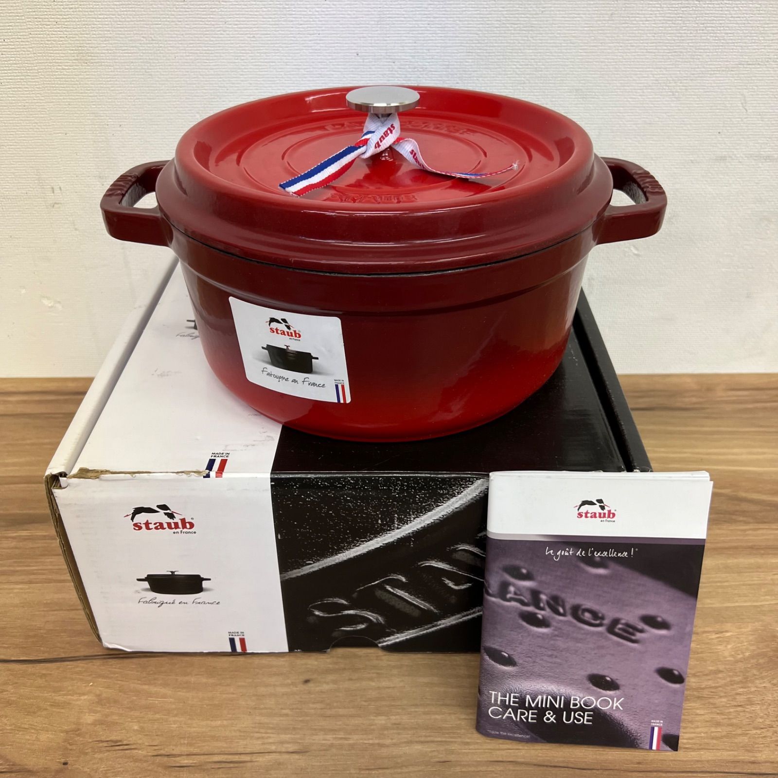 staub ストウブ ココットラウンド 鍋 24cm 3.8L 1102412 red レッド