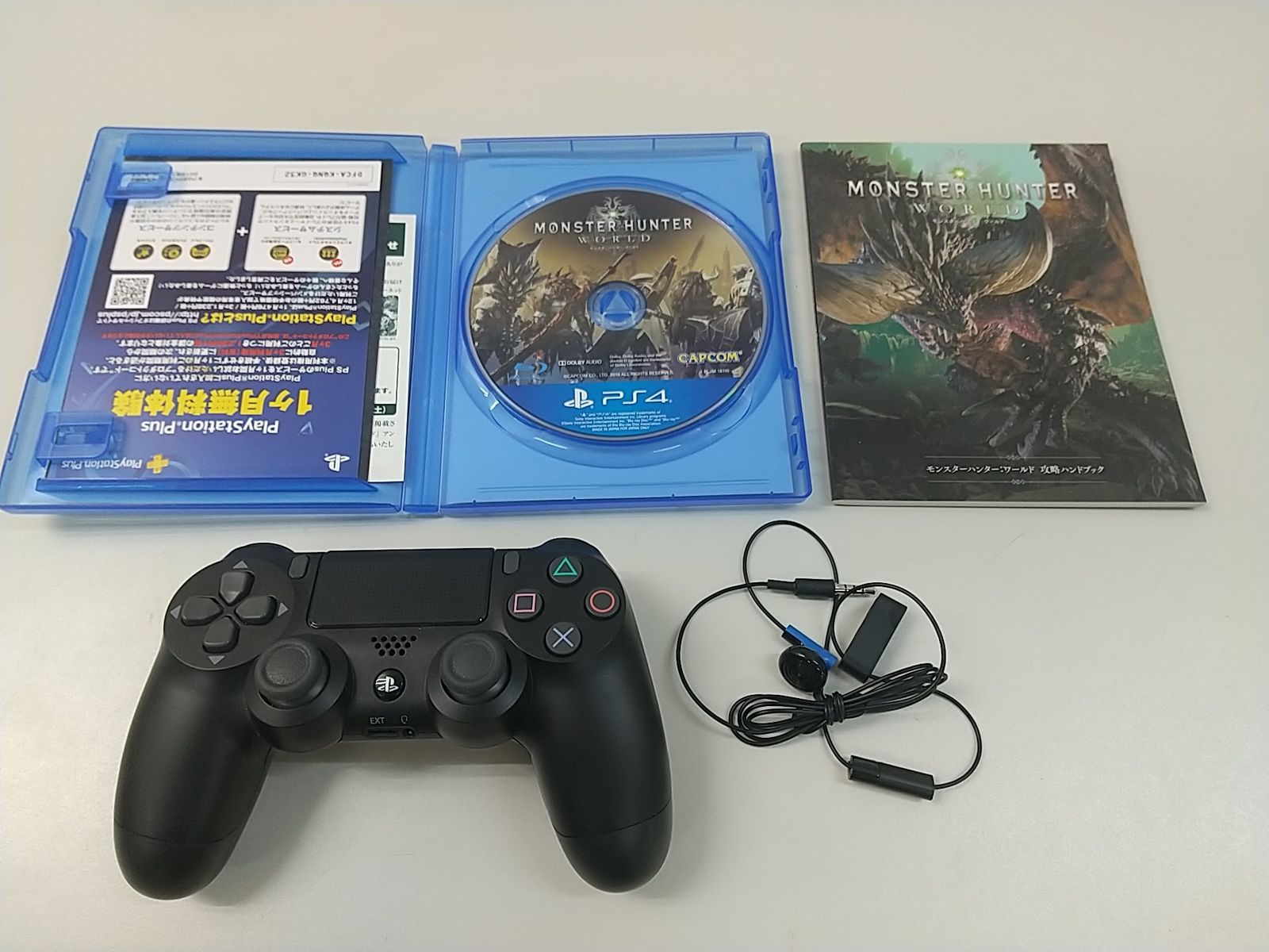 初期化・動作確認済】PlayStation4 CUHJ-10026 MONSTER HUNTER:WORLD 