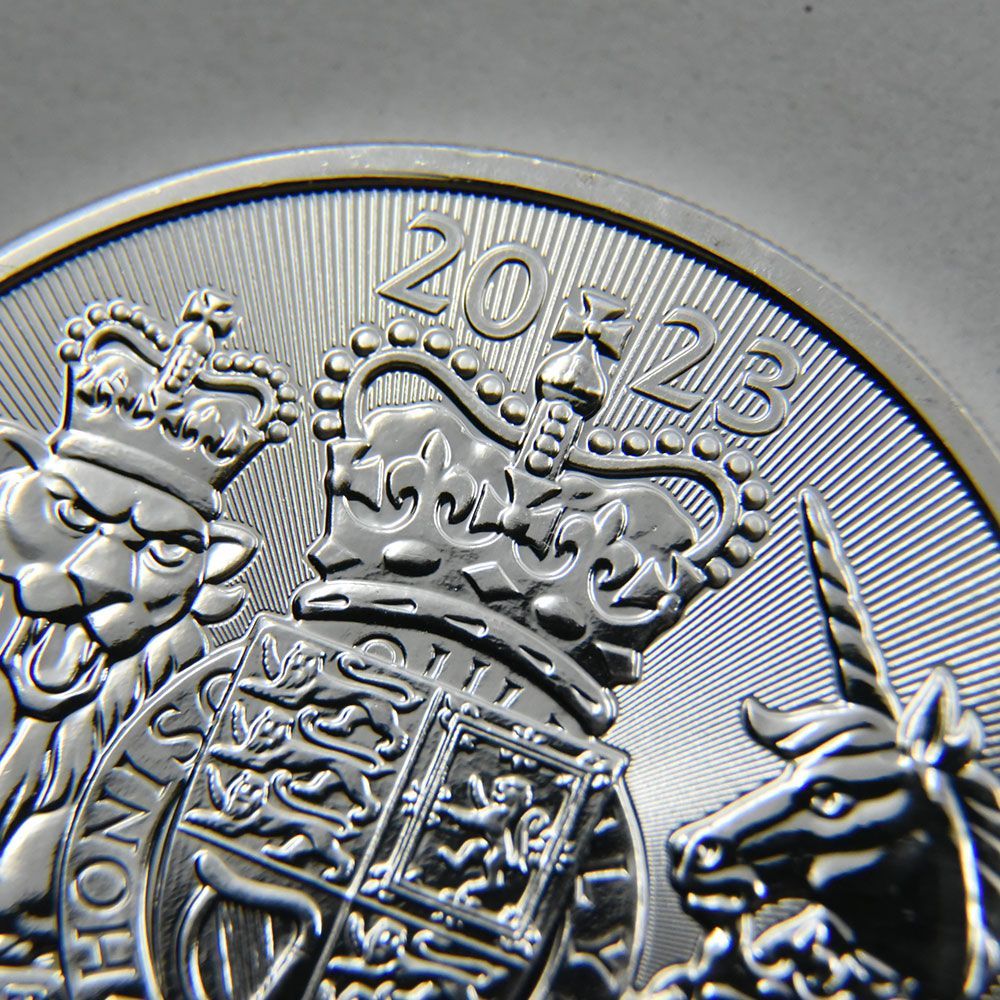 イギリス 2023 ロイヤルアームズ 2ポンド 1オンス 銀貨 【1枚