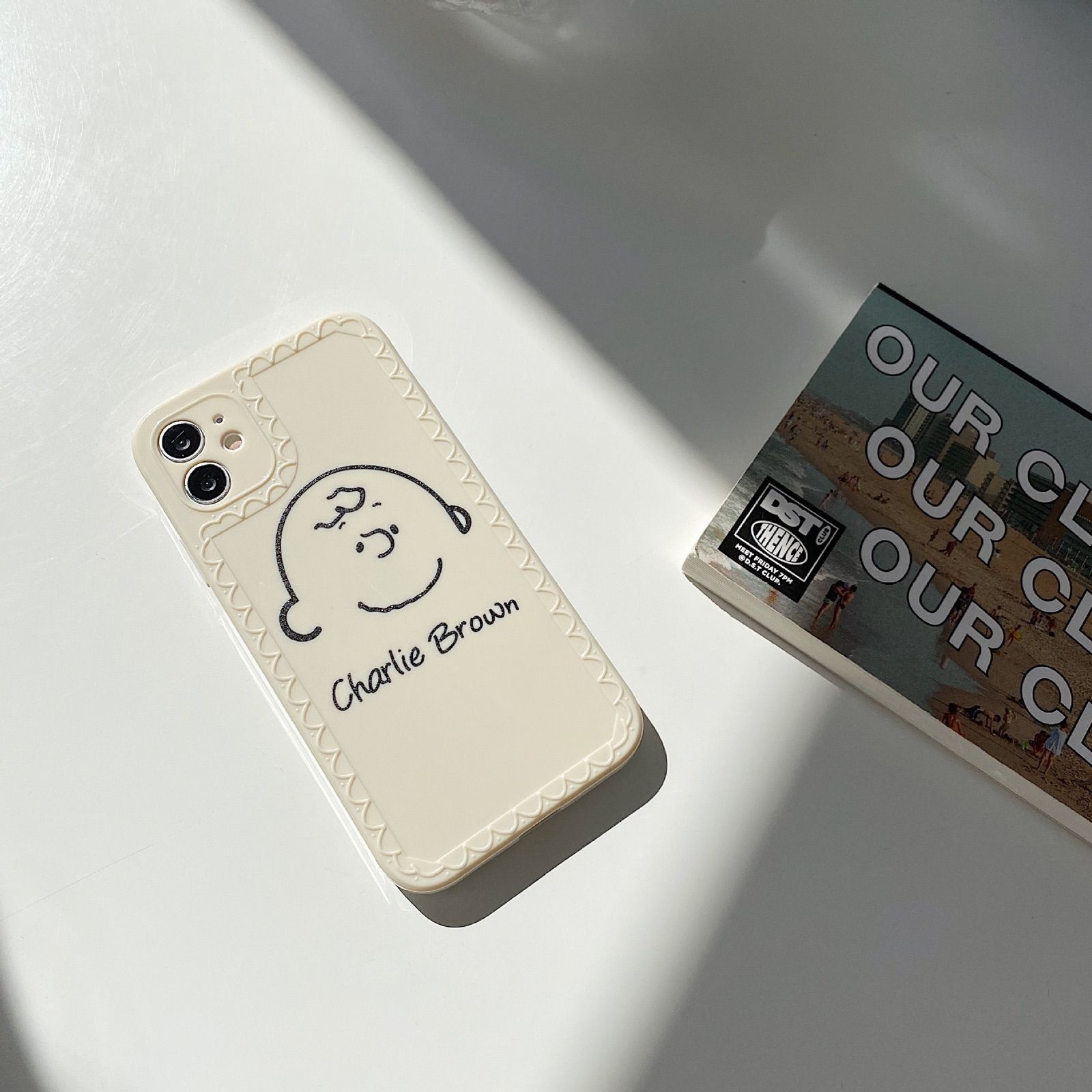iPhone - チャーリー Amazon.co.jp: スヌーピー チャーリーブラウン (2) スマホケース