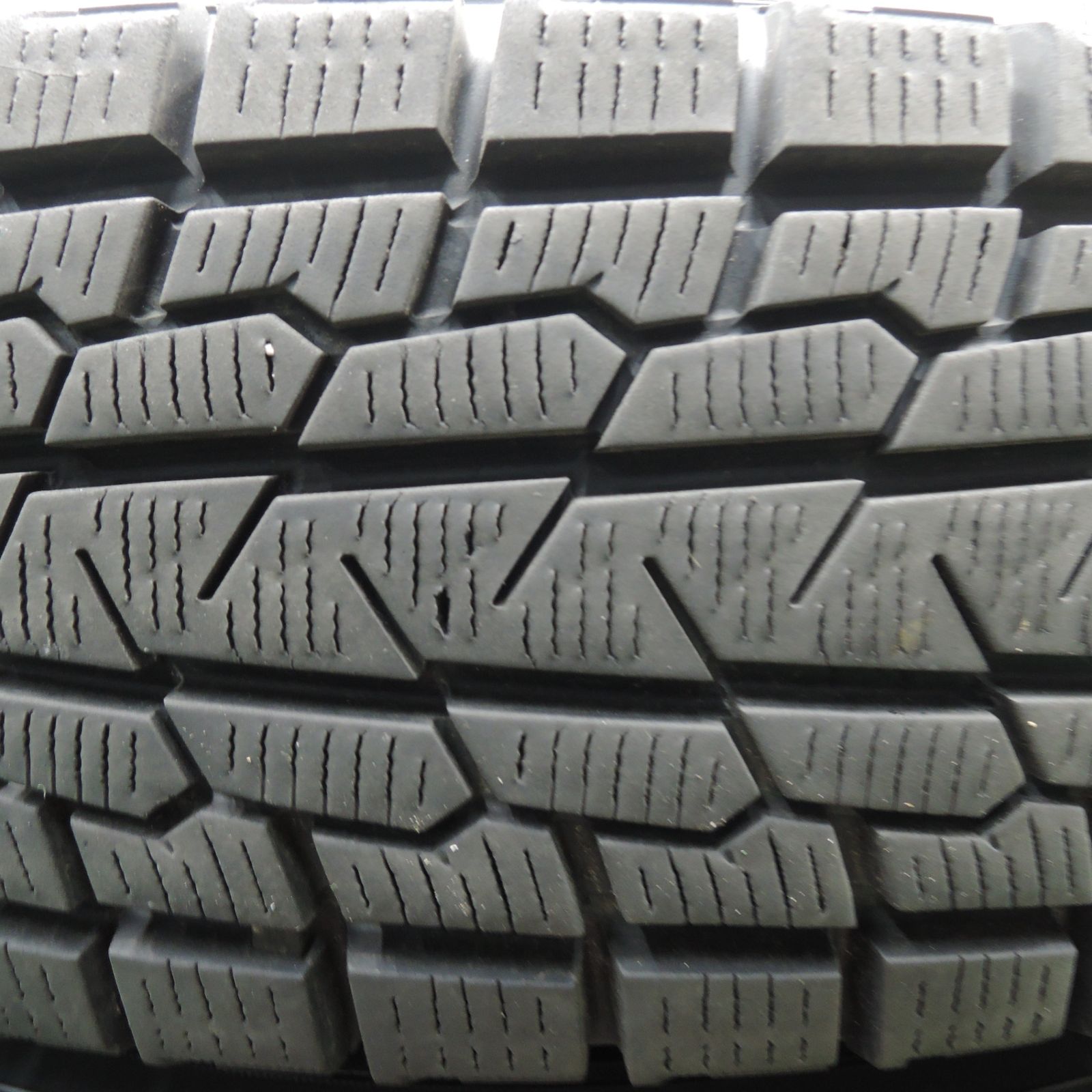 送料無料* バリ溝！9分☆スズキ ジムニー 純正 175/80R16 スタッドレス 